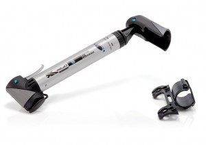 XLC Beta PU-T02 7 bar silber Aluminium 230mm Dualkopf Teleskop-Minipumpe